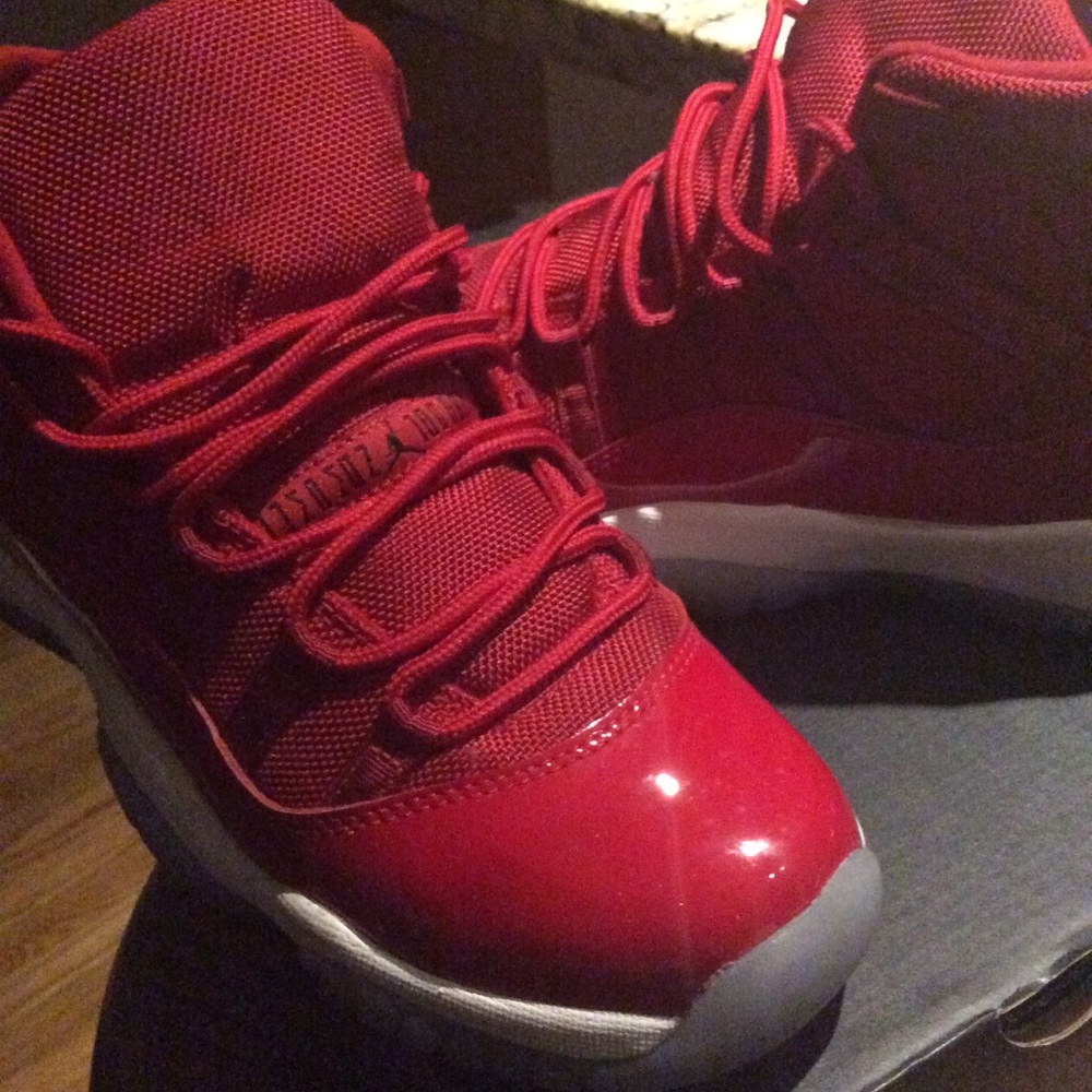 Retro 11 “Broadway